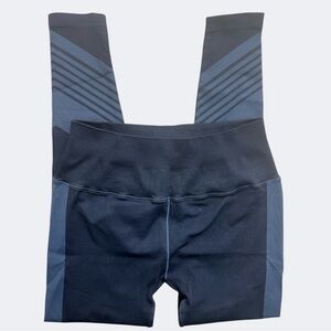 NUX Leggings Size XL Color-block Navy/Light Blue